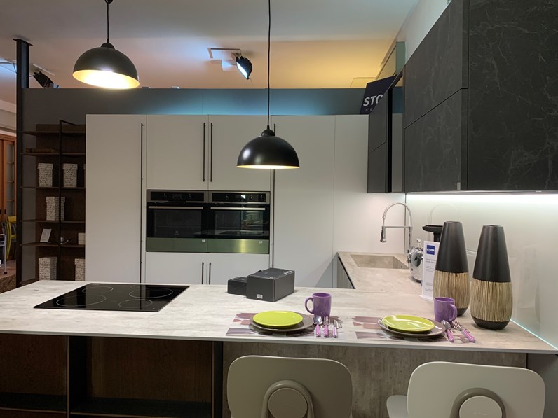 Cucina Stosa Cucine Moderna Con Penisola Altri Colori In Laminato