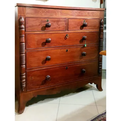 Mobile di Antiquariato Artigianale Cassettone inglese A PREZZO RIBASSATO
