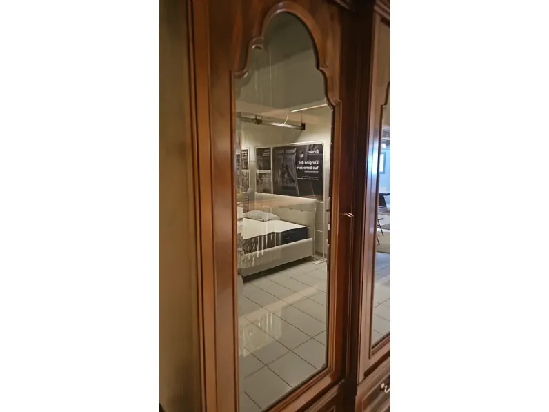 Credenza d'antiquariato in stile neoclassico a prezzo Outlet
