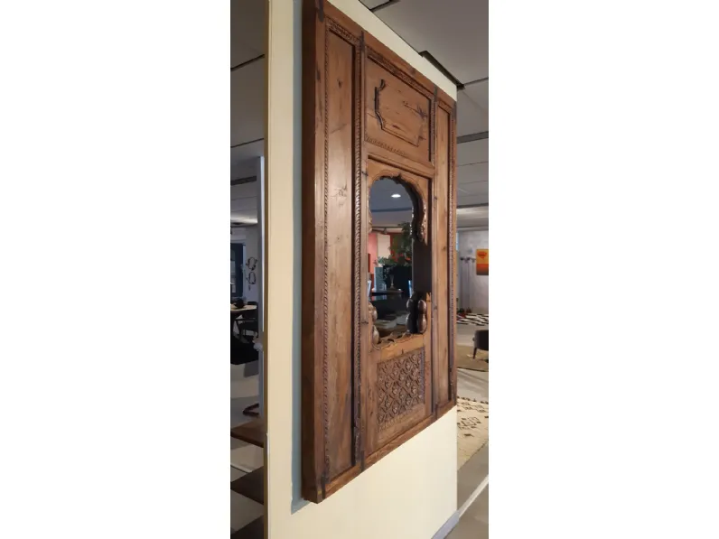 Complemento d'epoca in legno a prezzo scontato
