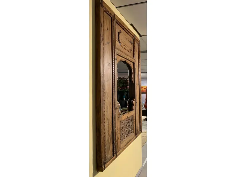 Complemento d'epoca in legno a prezzo scontato