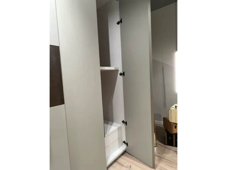 Armadio moderno Atena Moretti compact giorno notte con un ribasso imperdibile