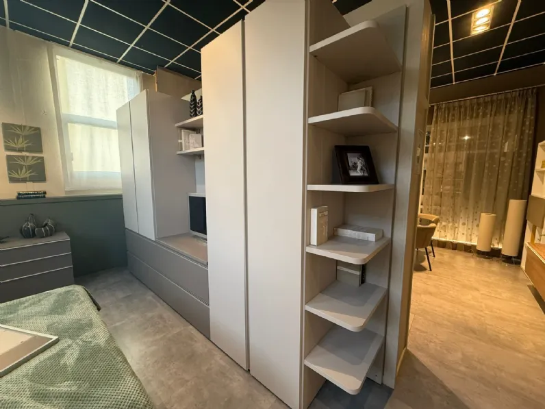 Armadio in laminato opaco Batti a marchio Battistella scontato -45%