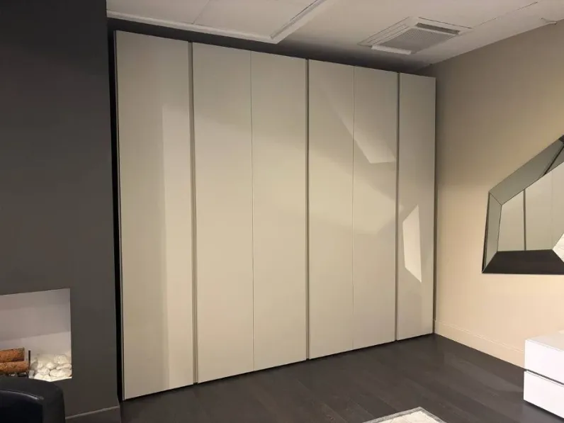 Armadio ante battenti in laminato opaco modello Go up di Alf da fre 
