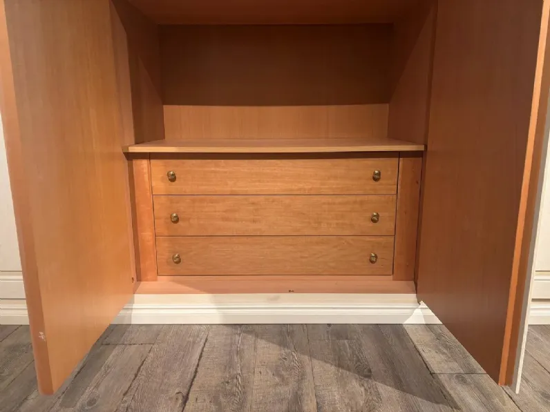 Armadio classico Armadio di Collezione esclusiva a PREZZO OUTLET -40%
