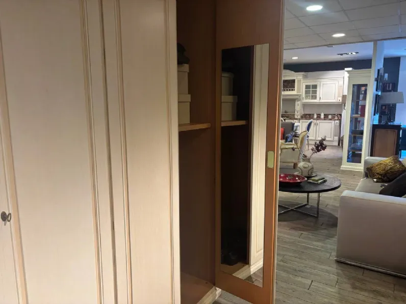 Armadio classico Armadio di Collezione esclusiva a PREZZO OUTLET -40%