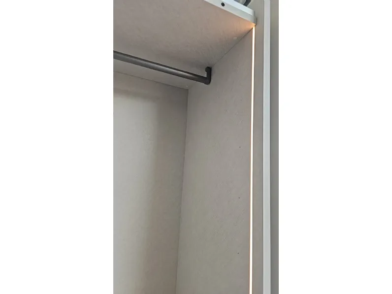 Armadio ibrido tomasella vista realizzato in laminato materico di Tomasella scontato -35%