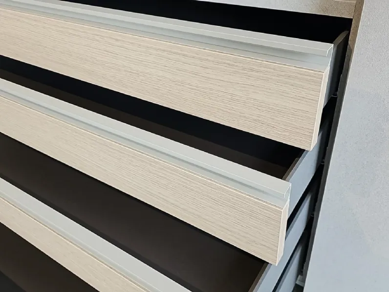 Armadio ibrido tomasella vista realizzato in laminato materico di Tomasella scontato -35%