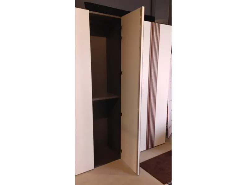 Armadio design Comp 342 Mobilgam con un ribasso imperdibile