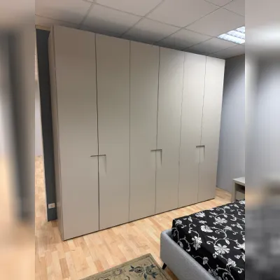Armadio Niban realizzato in laccato opaco di Orme scontato -59%