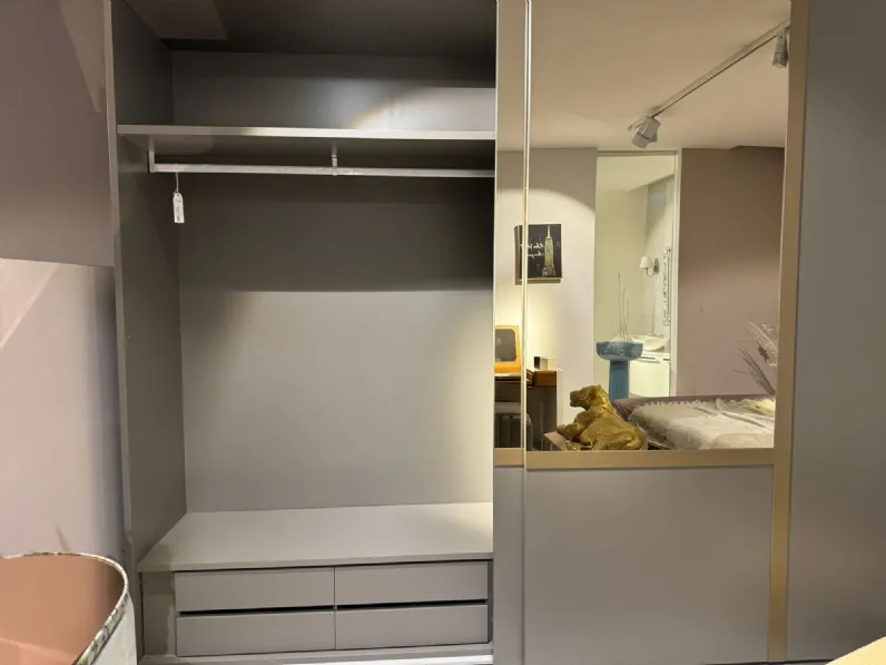Armadio design Genery di Collezione esclusiva a PREZZO OUTLET -60%