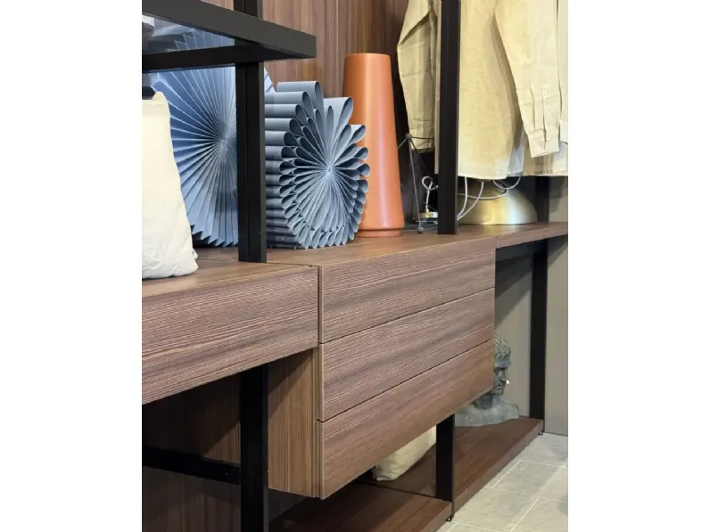 Armadio di Lema modello Hangar in laminato materico con sconto -40%