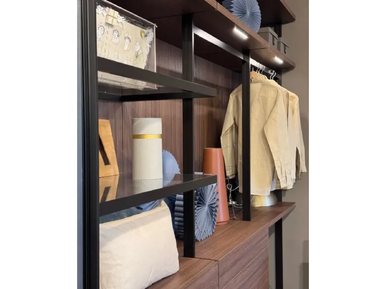 Armadio di Lema modello Hangar in laminato materico con sconto -40%