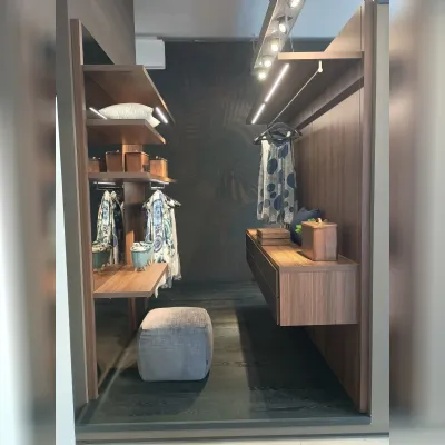 Armadio Anteprima realizzato in laminato opaco di Pianca scontato -59%