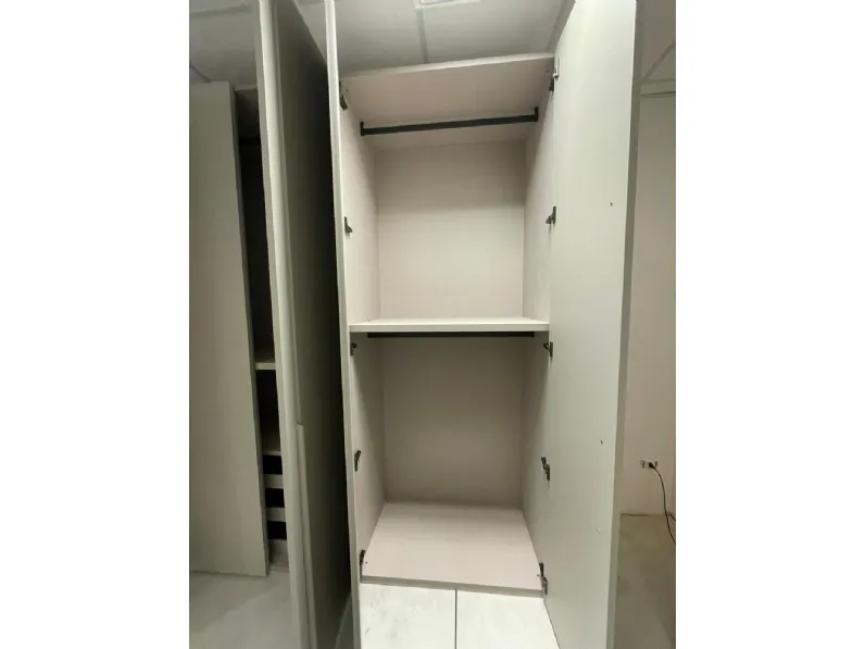 Armadio moderno Armadio spira di Santalucia a PREZZO OUTLET -25%