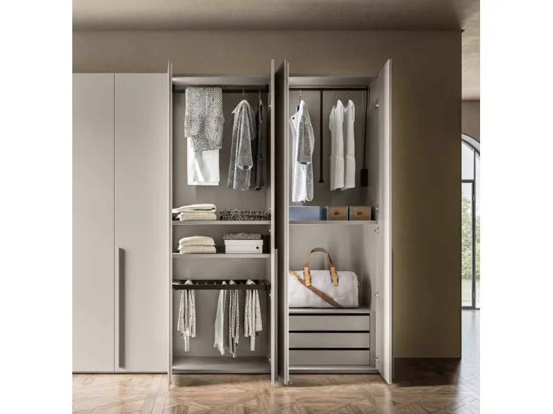 Armadio scontato 25% modello Easy retta di Marka