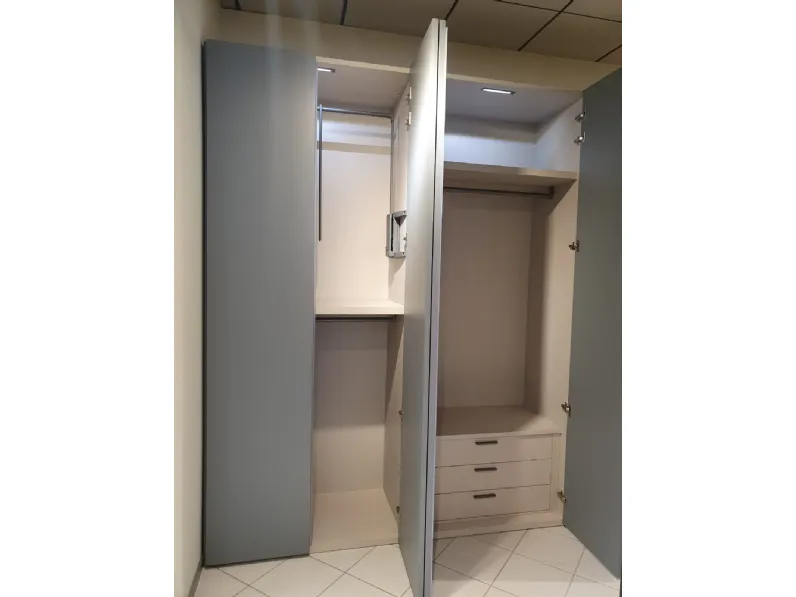 Armadio in laccato opaco Smart a marchio Tomasella scontato -50%