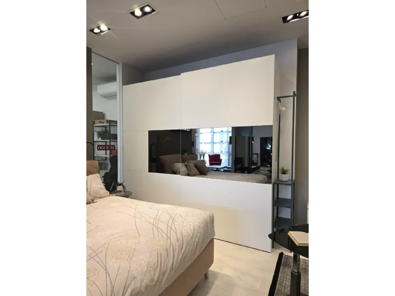 Armadio moderno Primafila di Tomasella a PREZZO OUTLET -30%