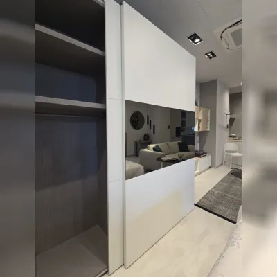 Armadio moderno Primafila di Tomasella a PREZZO OUTLET -30%