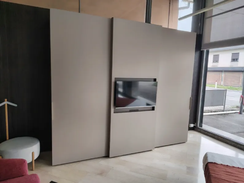 Armadio di Pianca modello Plana porta v in laminato opaco con sconto -25%