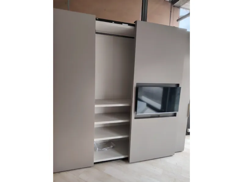 Armadio di Pianca modello Plana porta v in laminato opaco con sconto -25%