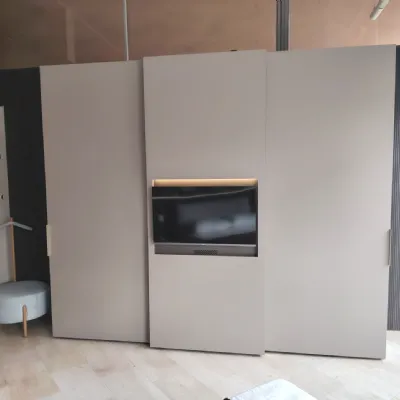 Armadio di Pianca modello Plana porta v in laminato opaco con sconto -25%