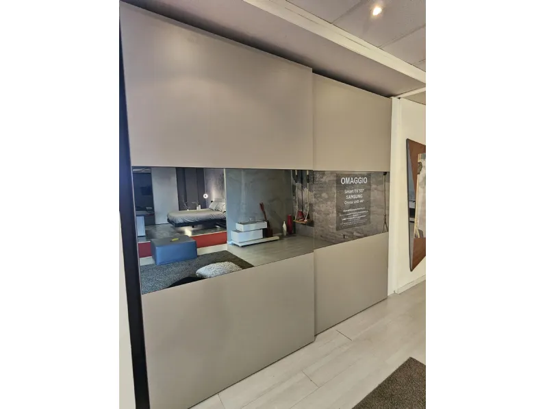 Armadio di Tomasella modello Primafila in laminato opaco con sconto -32%