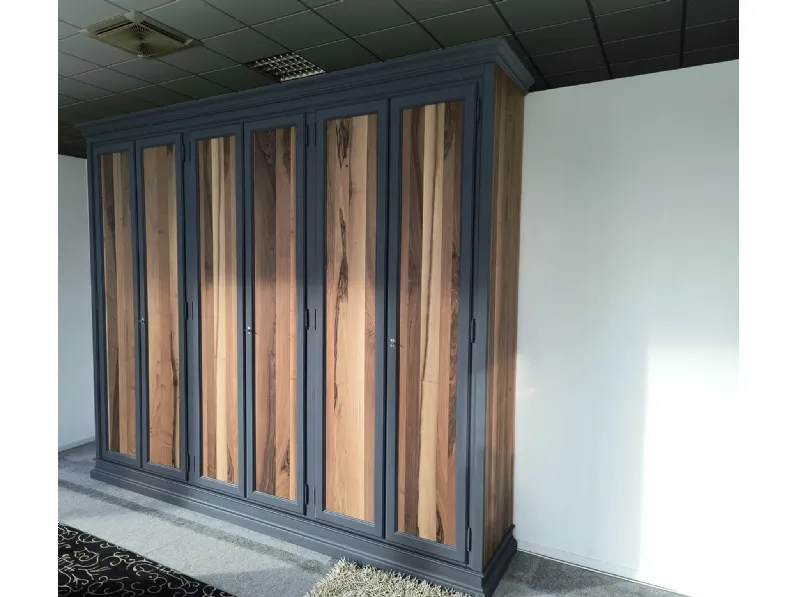 Armadio con ante battenti a prezzo scontato modello Armadio stile industrial di Mobilificio bellutti 