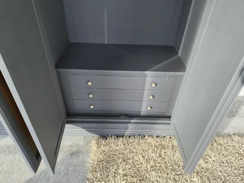 Armadio con ante battenti a prezzo scontato modello Armadio stile industrial di Mobilificio bellutti 