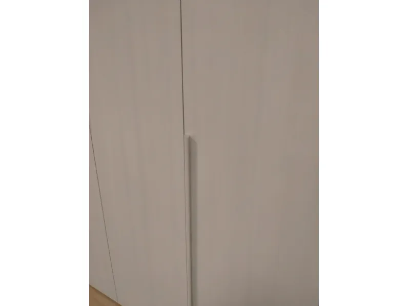 Armadio moderno 53 a 6 ante di Cinquanta3 a PREZZO OUTLET -30%