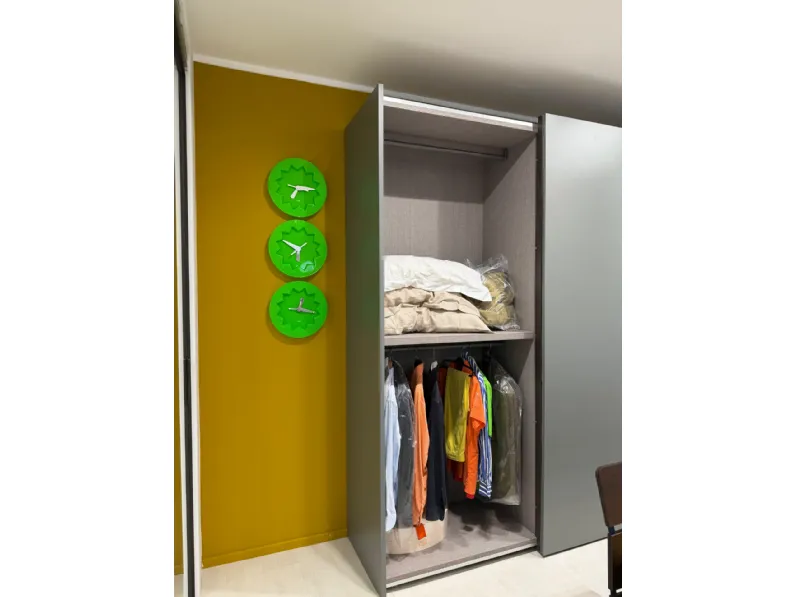 Armadio Smart realizzato in laminato materico di Tomasella scontato -35%