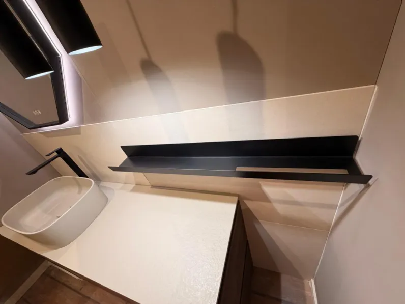 Mobile bagno in laminato modello Bagno a terra di Baxar in Offerta Outlet