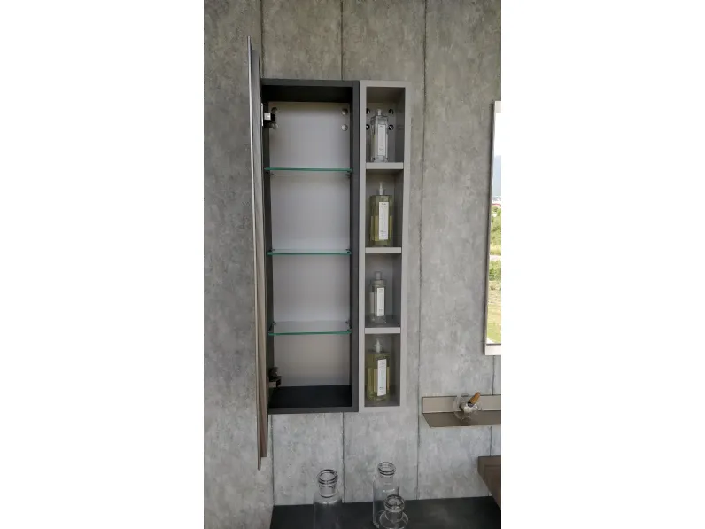 Arredamento bagno: mobile Idealbagni Monolith con forte sconto