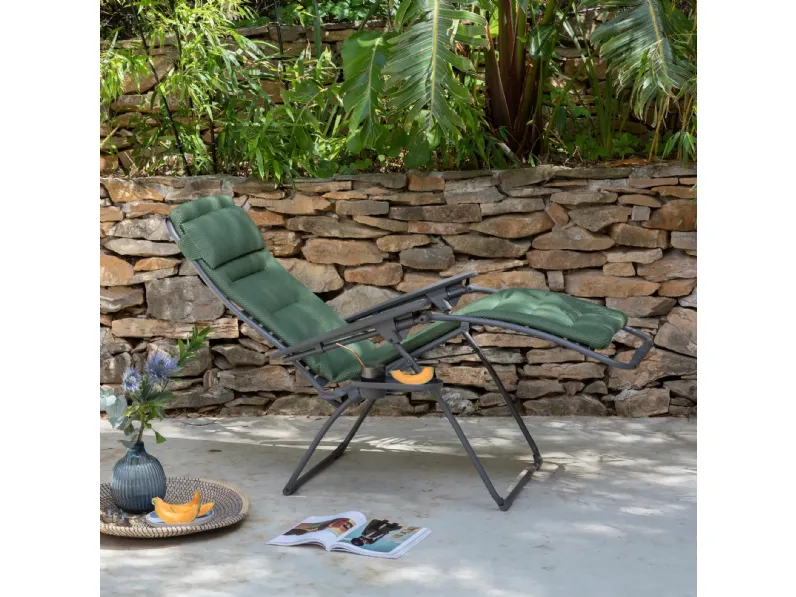 Mobile giardino modello Sdraio poltrona relax futura becomfort® verde olive - lafuma di Collezione esclusiva IN OFFERTA