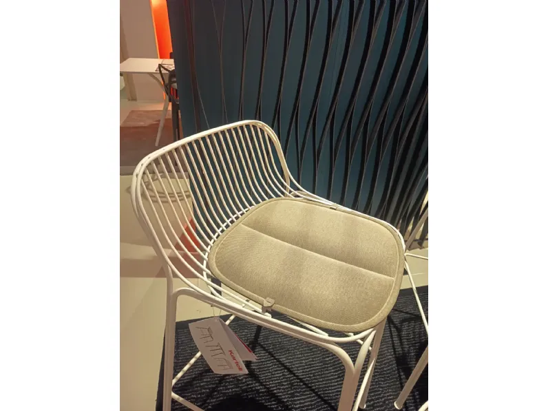Arredo Giardino Kartell Hiray set tavolo alto con sgabelli  a prezzo Outlet 