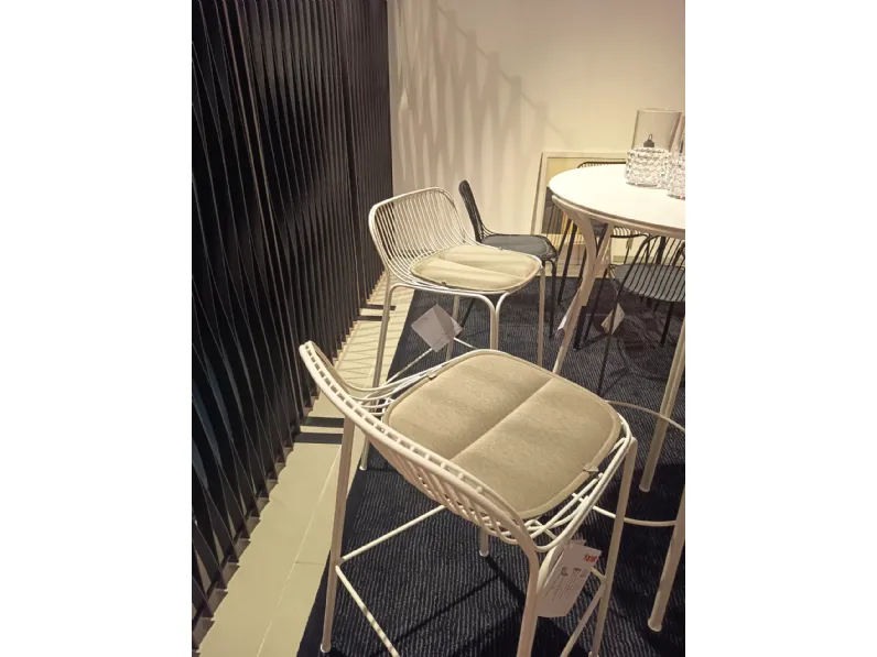 Arredo Giardino Kartell Hiray set tavolo alto con sgabelli  a prezzo Outlet 