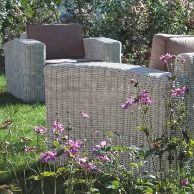 Mobile giardino modello Divano in  polyrattan marca rehau  di Md work IN OFFERTA