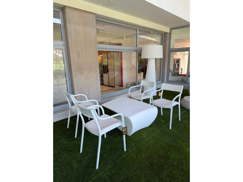 Mobile giardino modello Madison upholstered chair di Vondom IN OFFERTA