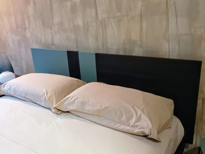 Camera da letto Adok Atelier a prezzo ribassato in laccato opaco