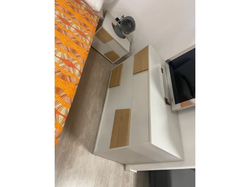 Camera da letto Gliss Homes in laminato a prezzo Outlet