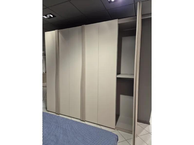 Camera da letto Infinity S75 in laminato a prezzo scontato