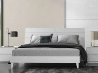 Scopri la Camera da letto Kloe 10! Collezione esclusiva in laminato a prezzo scontato.