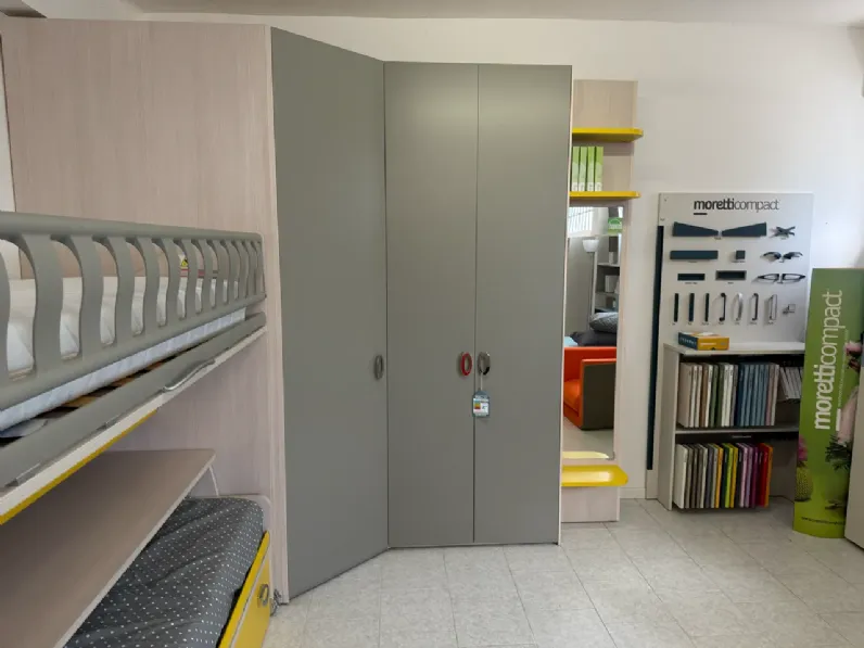 Cameretta con soppalco Moretti compact camerette con letto a soppalco scontata