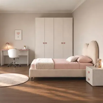 Cameretta Cameretta con testiera letto a cuore Artigianale con letto una piazza e mezza
 scontata