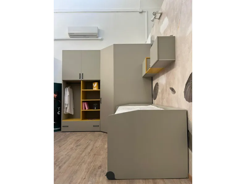 Cameretta salvaspazio con cabina armadio Moretti compact camerette con letti a scomparsa in offerta