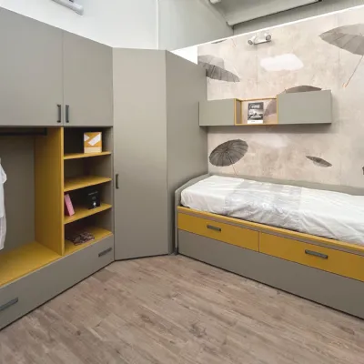 Cameretta salvaspazio con cabina armadio Moretti compact camerette con letti a scomparsa in offerta