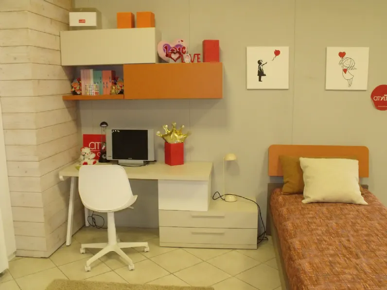 Cameretta in laminato opaco Armadio scorrevole Doimo cityline scontata a PREZZI OUTLET