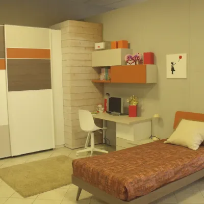 Cameretta in laminato opaco Armadio scorrevole Doimo cityline scontata a PREZZI OUTLET