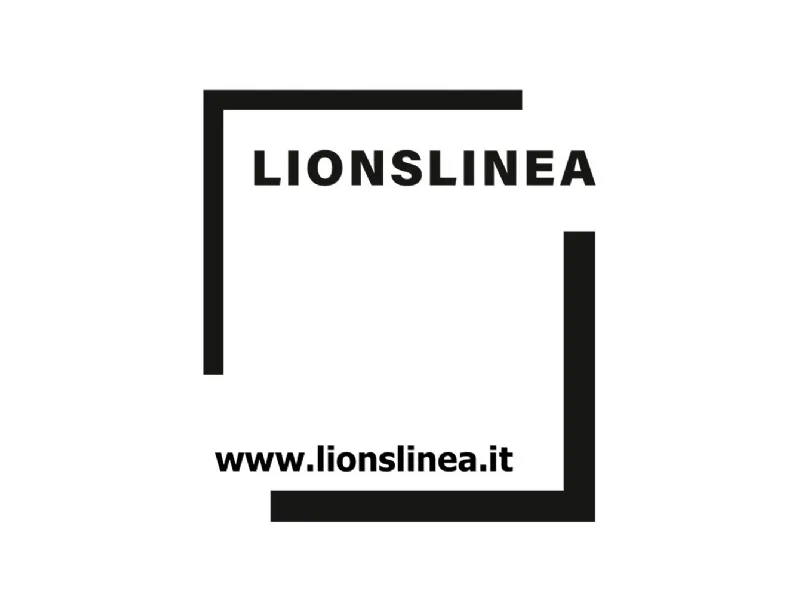 Cassettiera Cassettiera mod. oblo'  Lion's in Laccato opaco in offerta