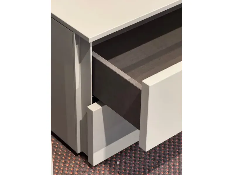 Cassettiera Moderna modello Florens a marchio Lema a prezzo scontato